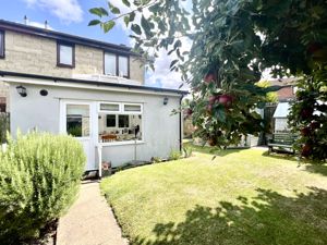 Rear- click for photo gallery